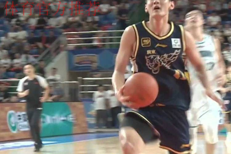 天赋完爆王洪泽！广东“新四号位”正式上位，这可是杜锋的杀手锏